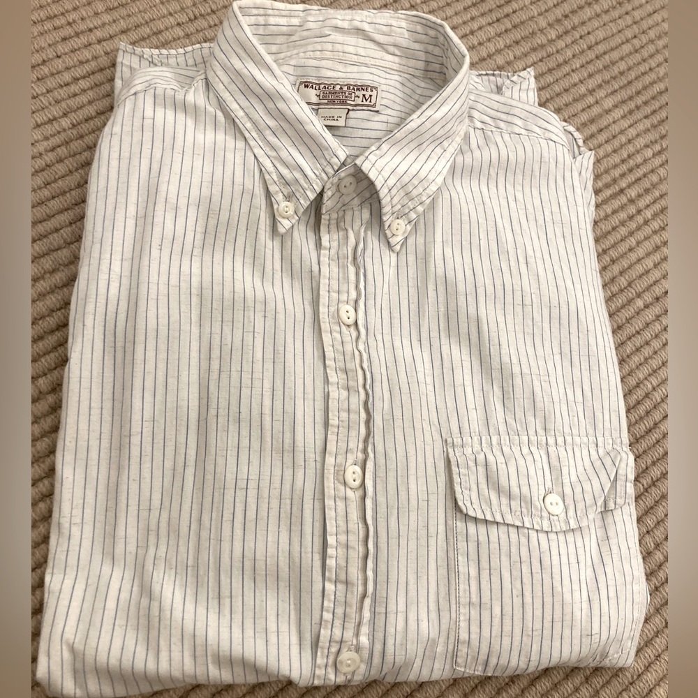 Wallace and Barnes by Jcrew size medium button down shirt blue stripes